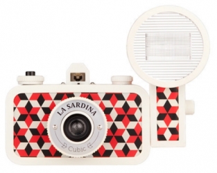 La Sardina &quot;Cubic&quot; Lomography 35mm Film-Kamera