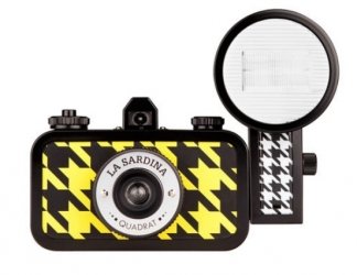 La Sardina &quot;Quadrat&quot; Lomography 35mm Film-Kamera